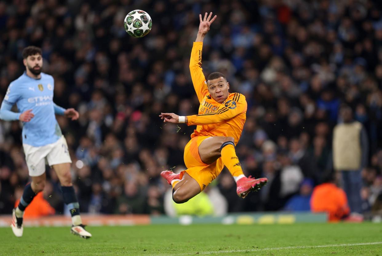 包含皇马球星贝尔心情低落,希望能重回曼联的词条 包含皇马球星贝尔心情低落,希望能重回曼联的词条