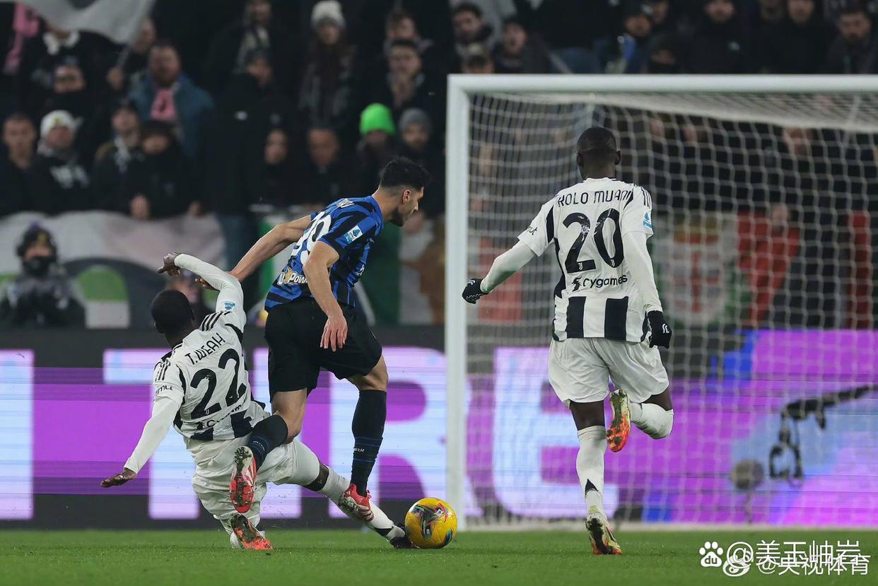 开云体育官方-包含意甲大战！尤文图斯客场3:1击败AC米兰，梅开二度C罗成为赛场上的主宰的词条