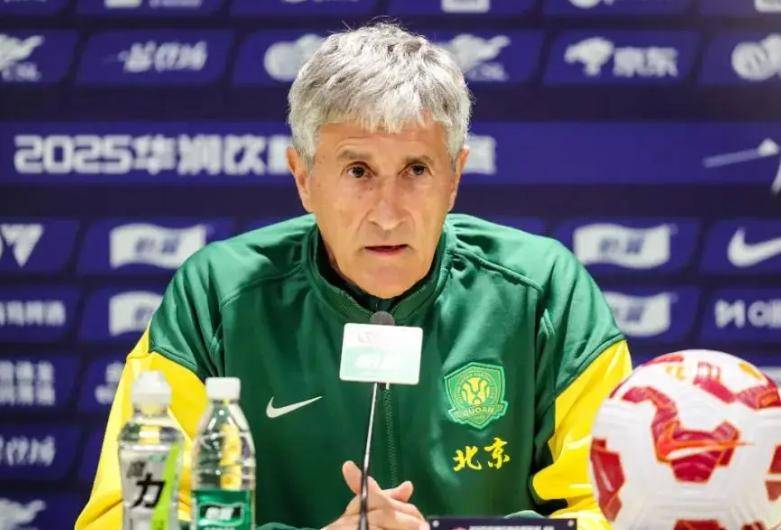 开云体育官方-球队主帅因战术问题遭遇批评