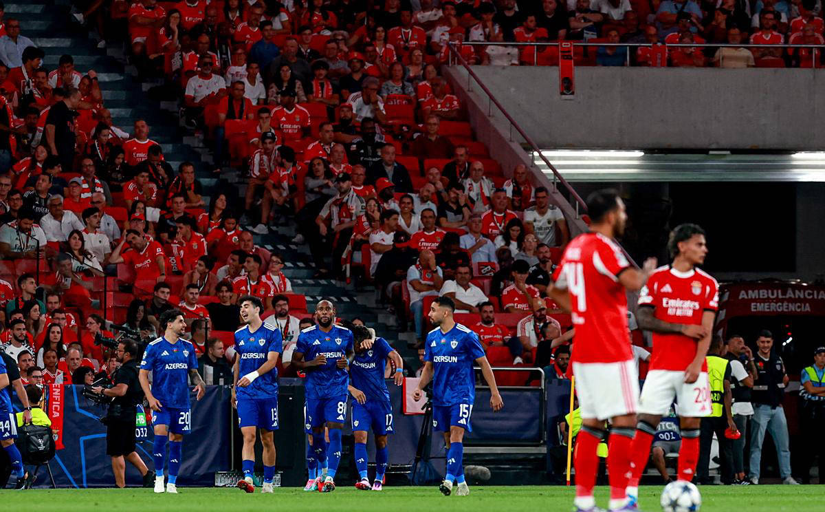 利物浦主场失利，小组排名堪忧